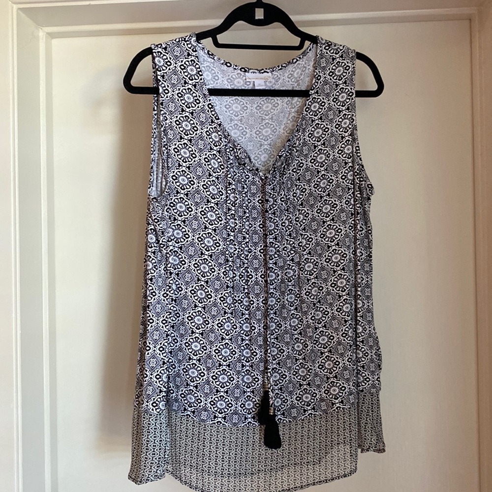Westport XL tank/tunic black and white with tassel detail and sheer bottom